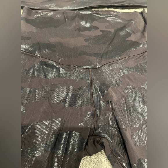 Aerie offline purple set - Picture 3 of 3